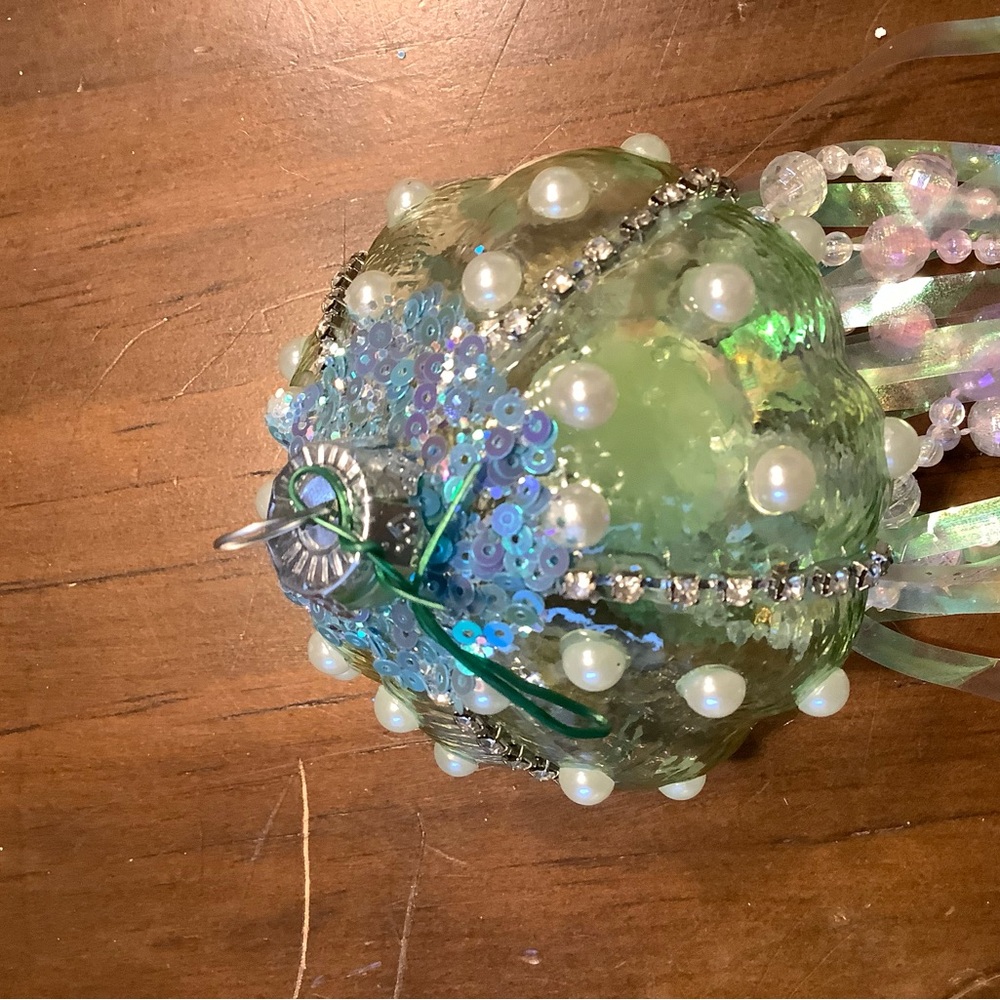 Iridescent Beaded Jellyfish Decor - Picture 7 of 7